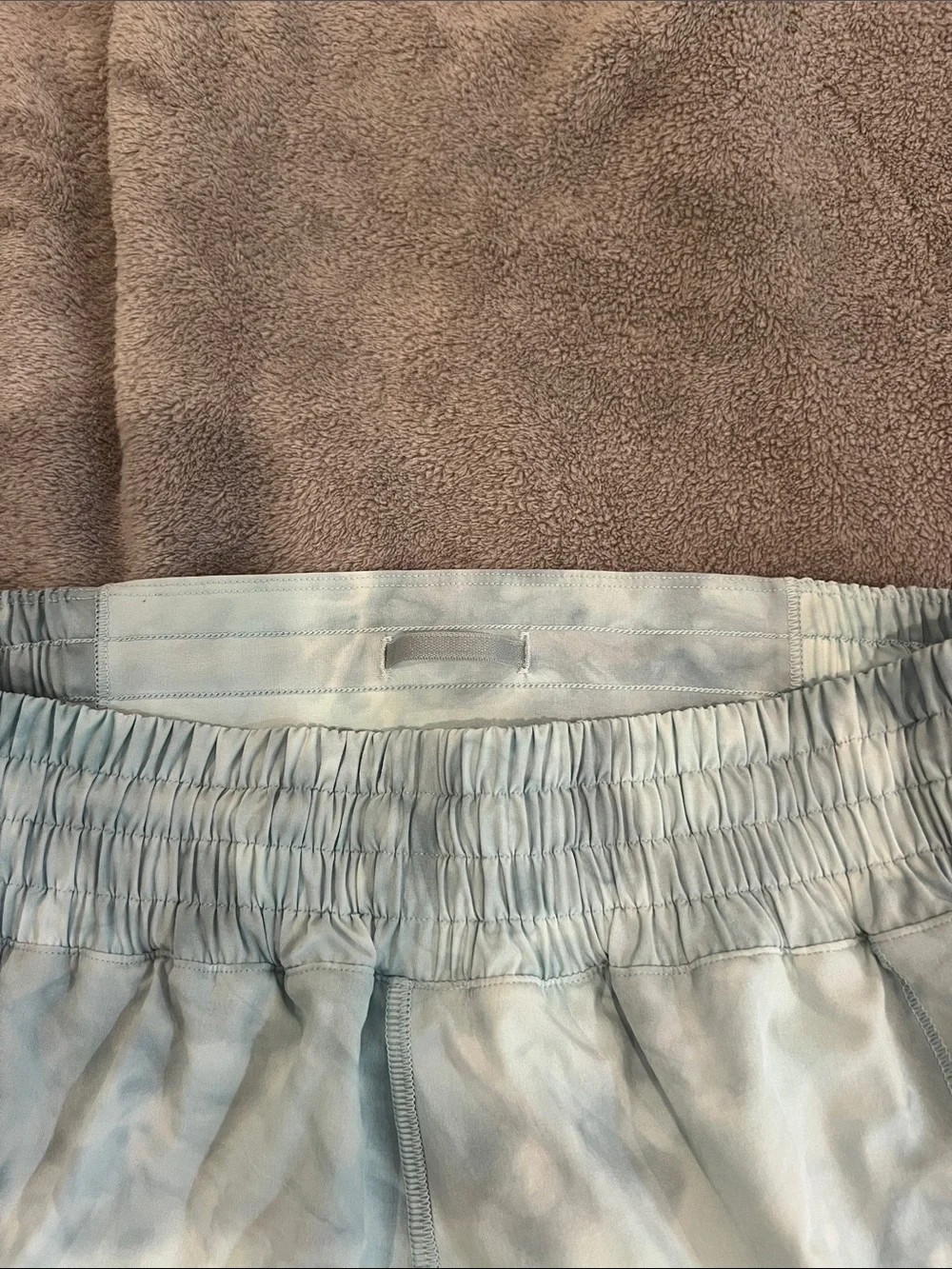lululemon athletica Women's Pale Blue Tie-Dye Running Shorts